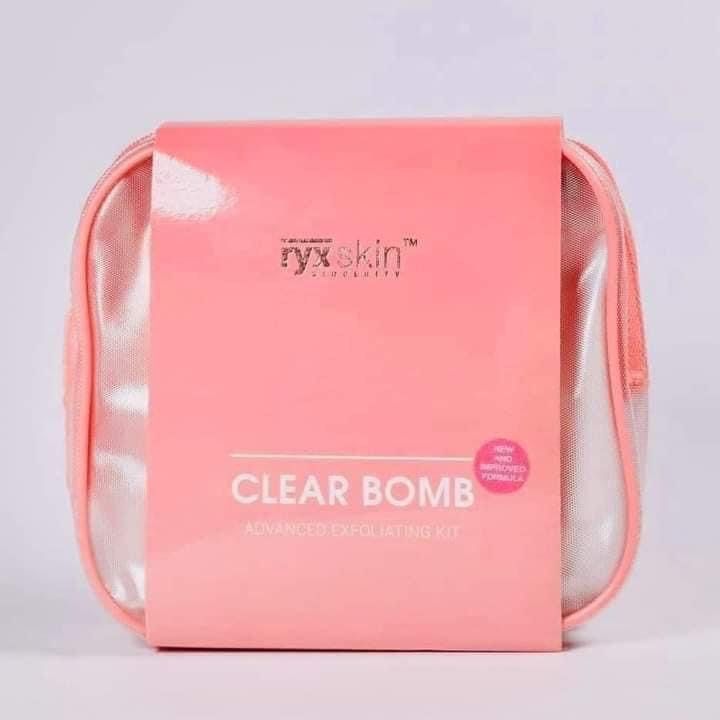 RYX SKIN CLEAR BOMB (Category: Face Care) located in Manila. Submitted by kwaween (Listing ID 1220537187, Image 1). Description: ADVANCED EXFOLIATING KIT pero 100% SAFE?! Trusted by skincare crowd! Favorite by many! ✨ This expert-formulated set will bring out that clear, smooth new skin underneath. Clarify your skin with the power of Glycolic Acid, Salicylic Acid, Alpha Arbutin, Niacinamide and other effective active ingredients. 💗 Consistency i