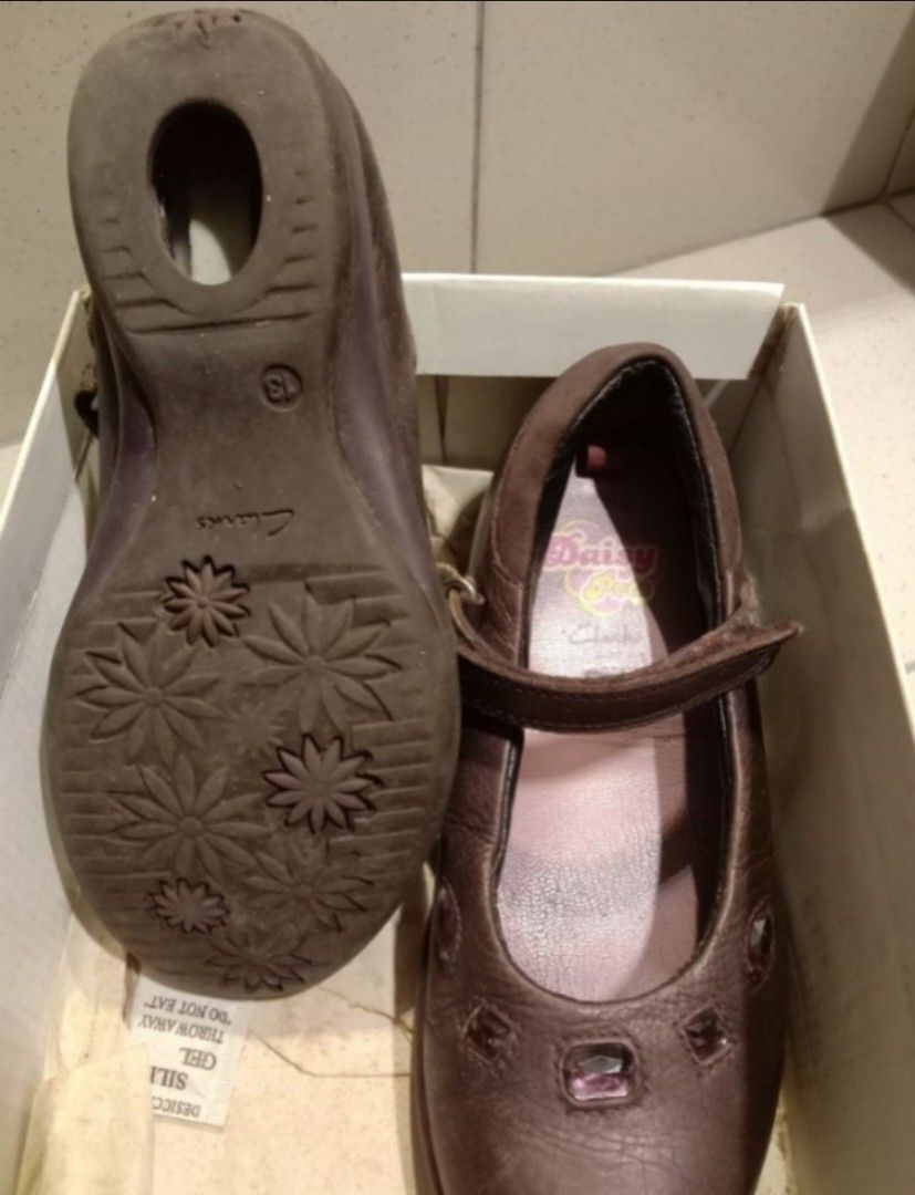 Clarks girl sale hotsell