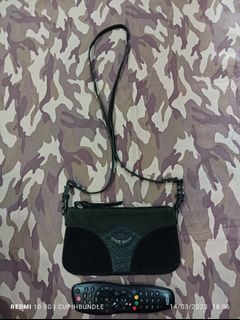 (Category: ) located in . Submitted by cupihstorw (Listing ID 1220621092, Image 1). Description: .