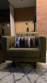 (Category: ) located in . Submitted by deecactus (Listing ID 1220628110, Image 1). Description: .