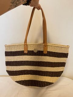 （分類：）位於 。 由 chloejoycex 提交（商品編號 1220579531，圖片 1）。簡介： 。