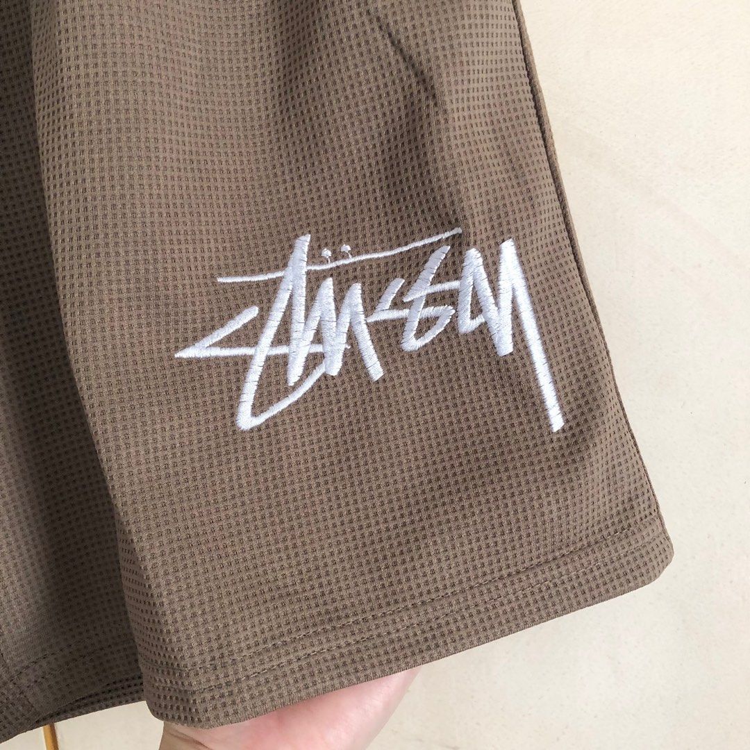 Stussy Short (choco) (Category: Shorts) located in Marikina City. Submitted by haponezza (Listing ID 1220563330, Image 2). Description: Stussy Short in Choco ( not auth but high quality ) Size: 28-34 - Thick Fabric - With side pockets and back pocket - Stussy embroided - With tag and hangtag.