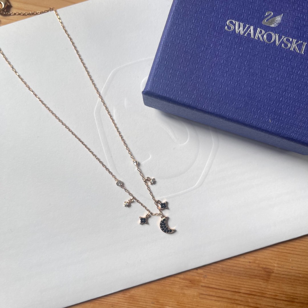 Glowing moon necklace swarovski sale