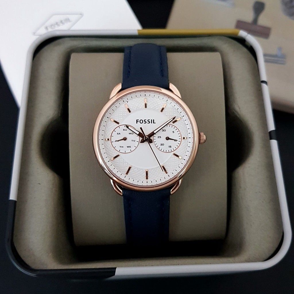 Fossil es4260 top