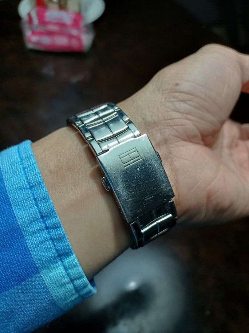 Tommy Hilfiger watch (Category: Men's Watches) located in Antipolo. Submitted by sethestacio (Listing ID 1220703662, Image 2). Description: well used. No box but with the links complete. rfs: unloading.