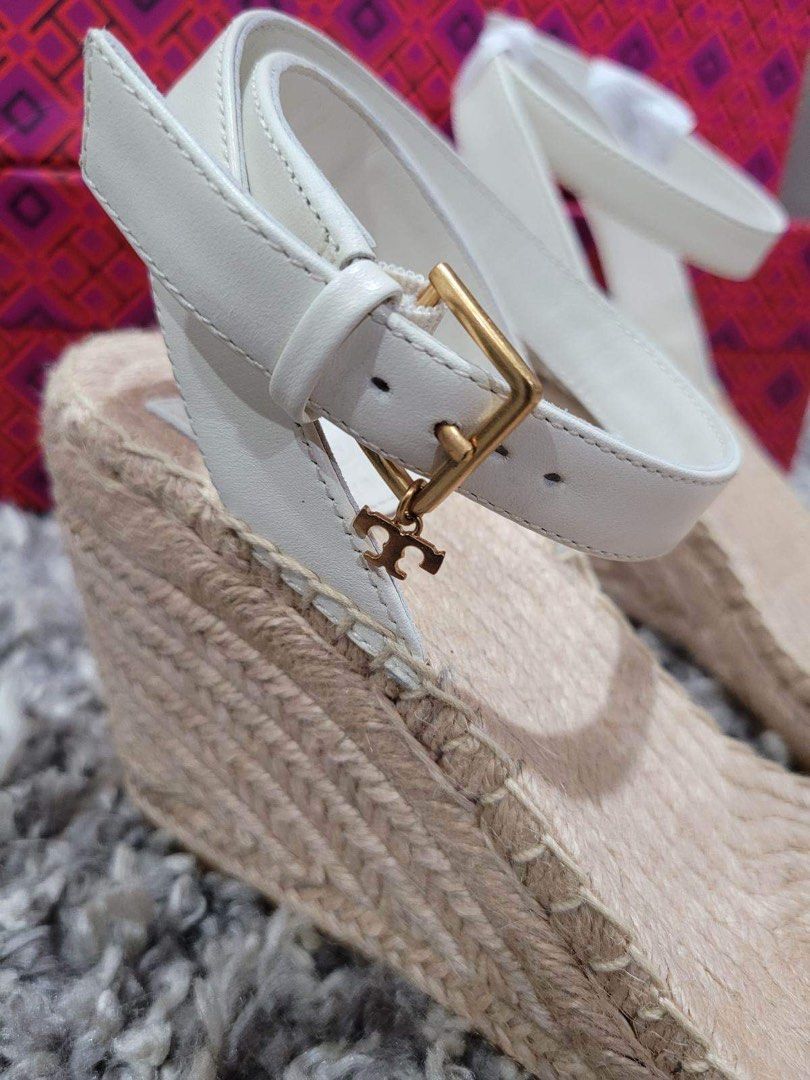Tory Burch Womens Laurel Wedge Espadrille Sandals New Ivory Leather Size 8,  Women's Fashion, Footwear, Wedges on Carousell