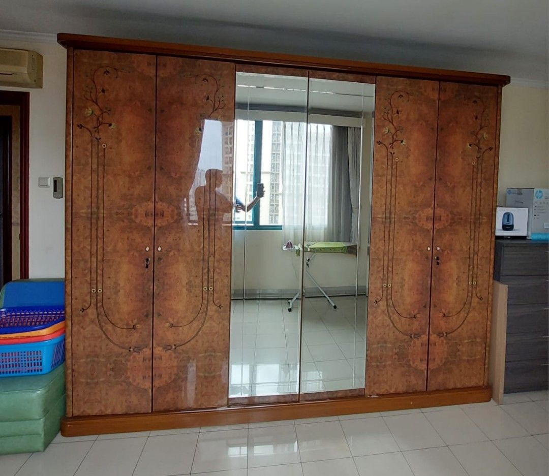 Tukan rakit lemari dan bongkar pasang lemari on Carousell