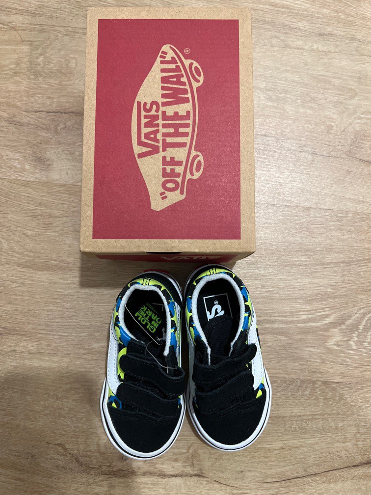 Vans old skool v surf deals flames skate shoes