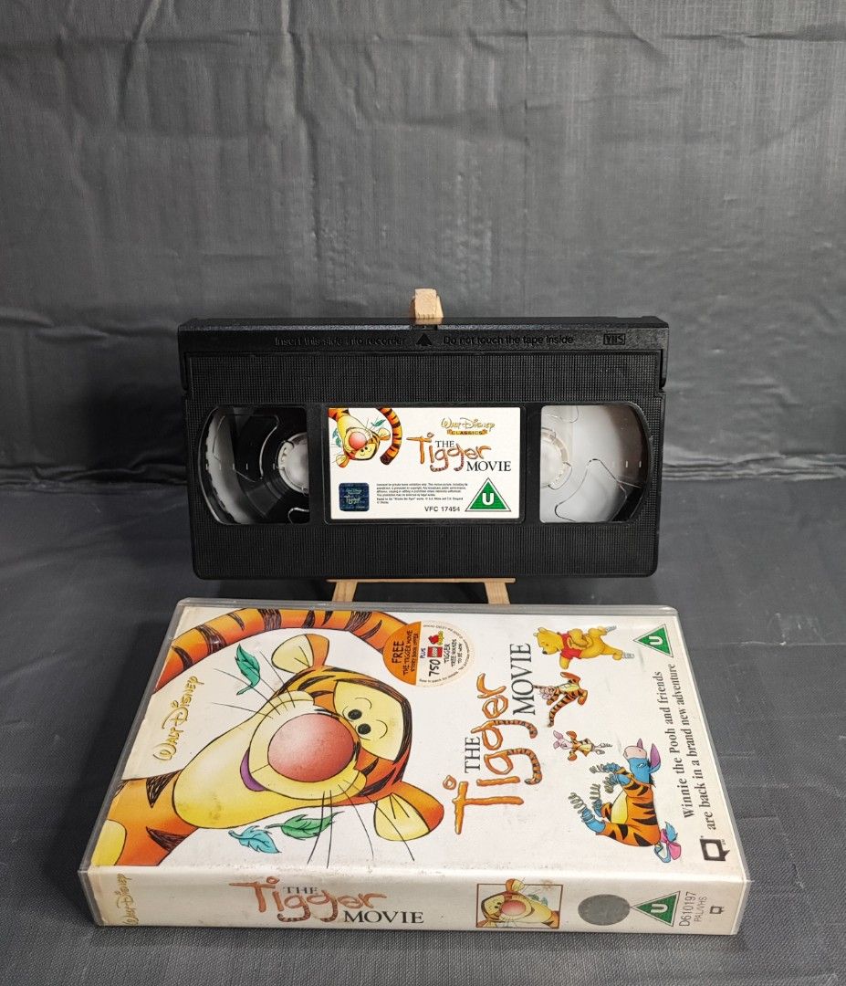 VHS Tapes The Tigger Movie, Hobbies & Toys, Memorabilia & Collectibles