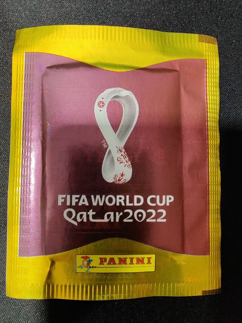  PANINI FIFA WORLD CUP QATAR 2022 STICKER BOX (50 packs x 5  stickers) : Toys & Games