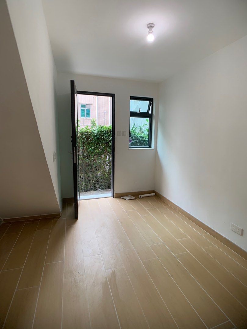 ~Less than 1-2 minutes' walk to Yuen Long Station (Tuen Ma Line), Yoho Mall63438051313282110