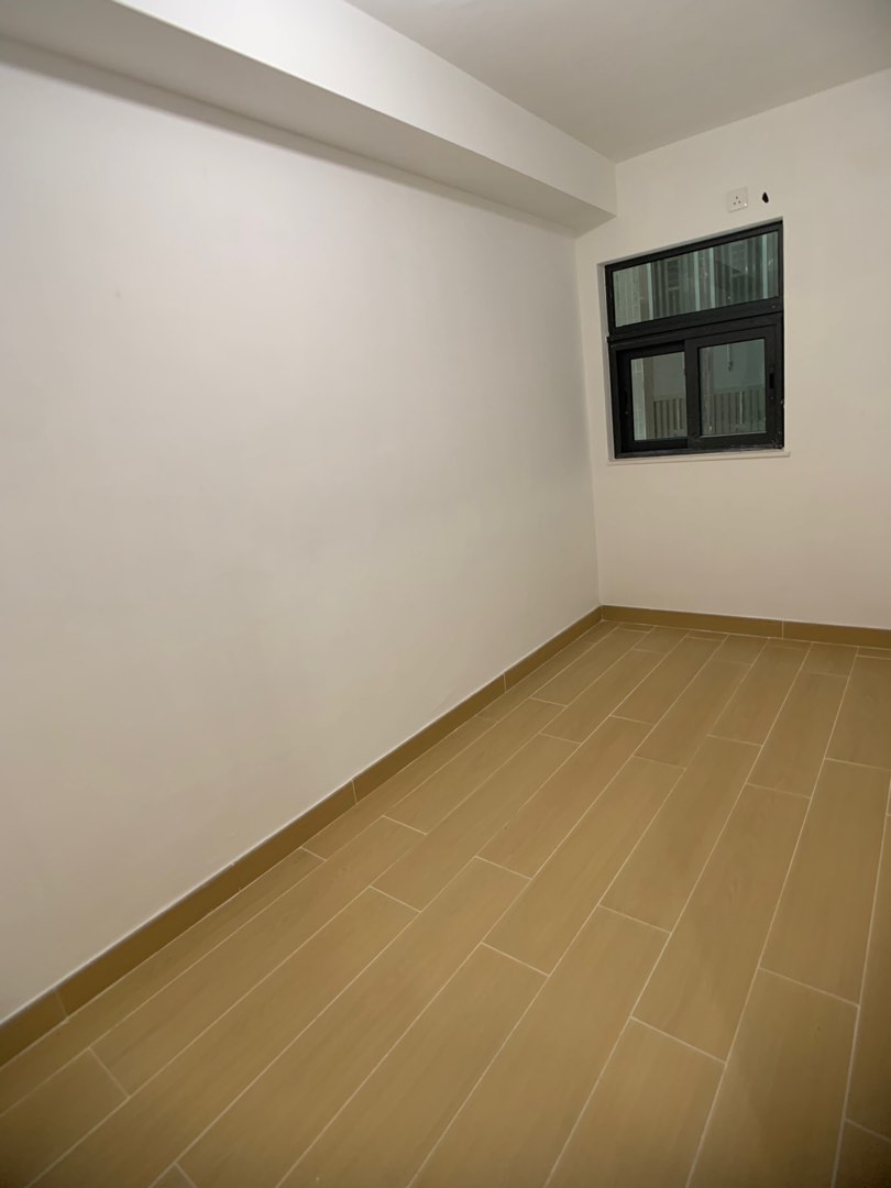 ~Less than 1-2 minutes' walk to Yuen Long Station (Tuen Ma Line), Yoho Mall63438051313282112