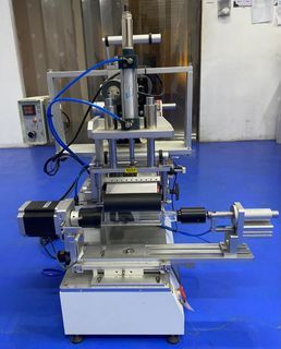 360 Roll Labelling Machine
