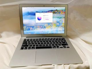 Apple MacBook Air 13-inch (2015)