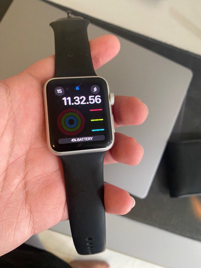 Apple watch series clearance 1 42mm aluminum case