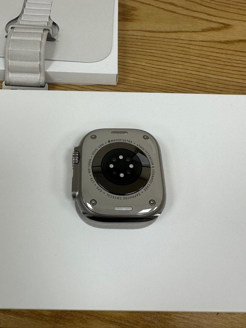 Apple Watch Ultra 49mm 鈦金屬 LTE 原廠保固中 可無卡分期0元取機