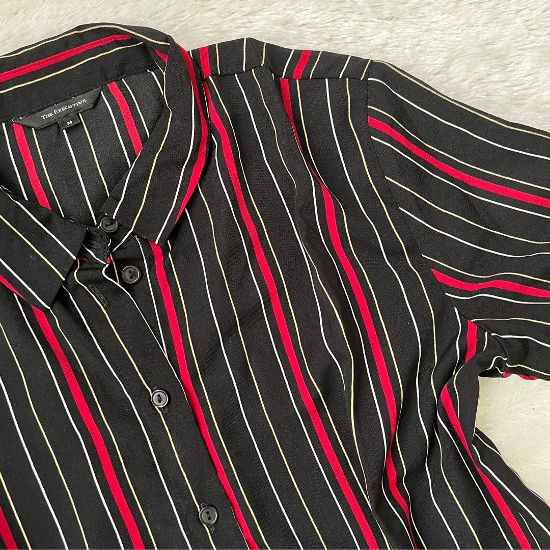 Atasan Baju Kemeja Hitam Bergaris Merah Putih Berkerah Lengan Panjang
