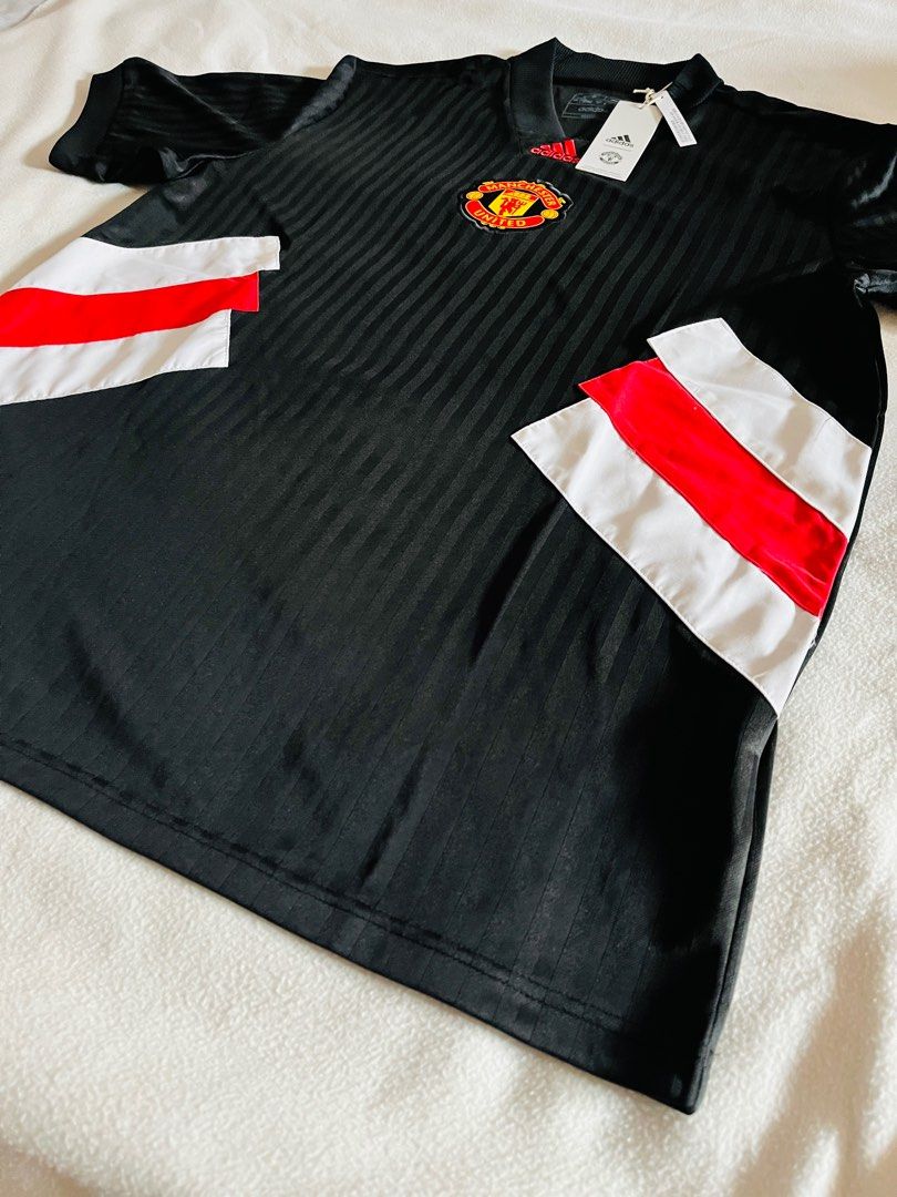 Authentic Man United Icon Jersey BNWT Men s Fashion Activewear