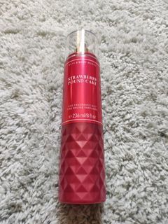 Bath and body works Stwaberry Pound Cake