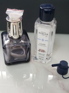 （分類：）位於 。 由 CaRmAn01234 提交（商品編號 1220794332，圖片 1）。簡介： 。