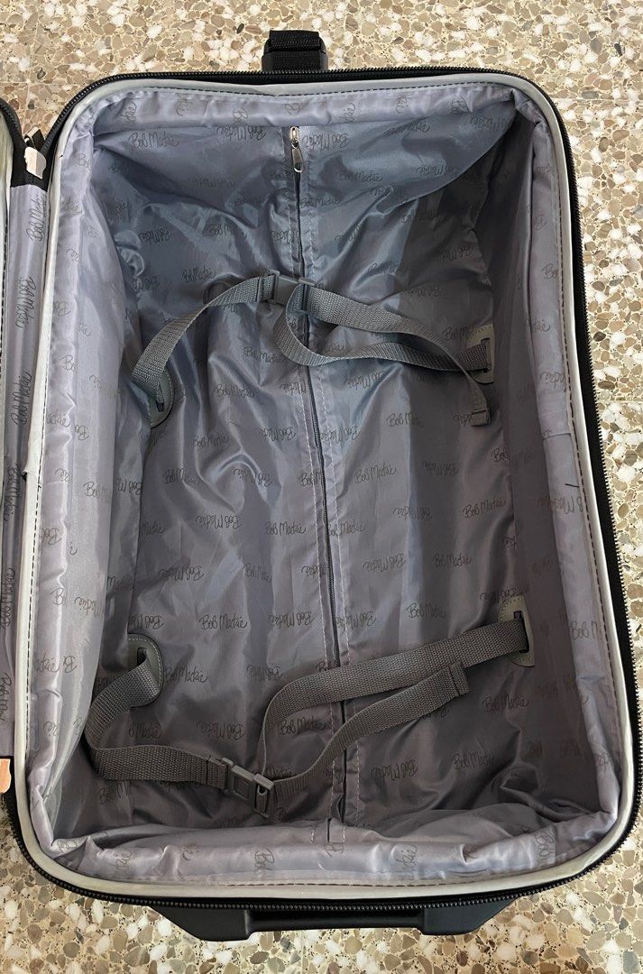Bob mackie 6 on sale piece luggage set