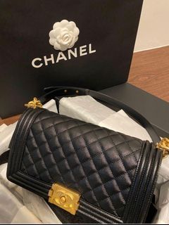 Chanel Boy mid cavi