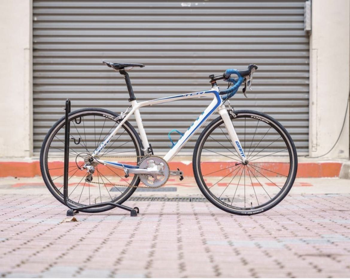 [Clearance] Giant TCR SuperLight Aluminium Road Bike, Sports Equipment