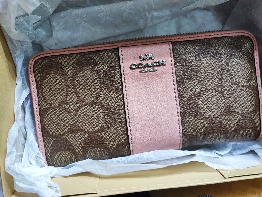 Accordion discount coach wallet