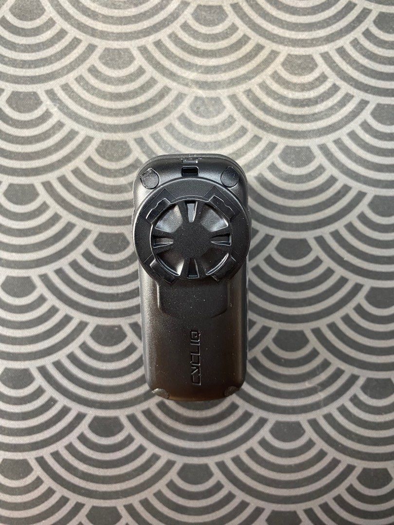 cycliq fly 6 gen 2 rear facing hd camera with light