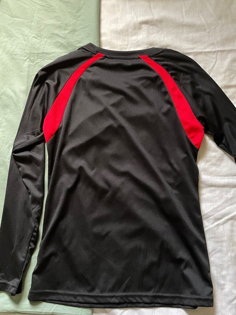 Drifit rash guard on Carousell