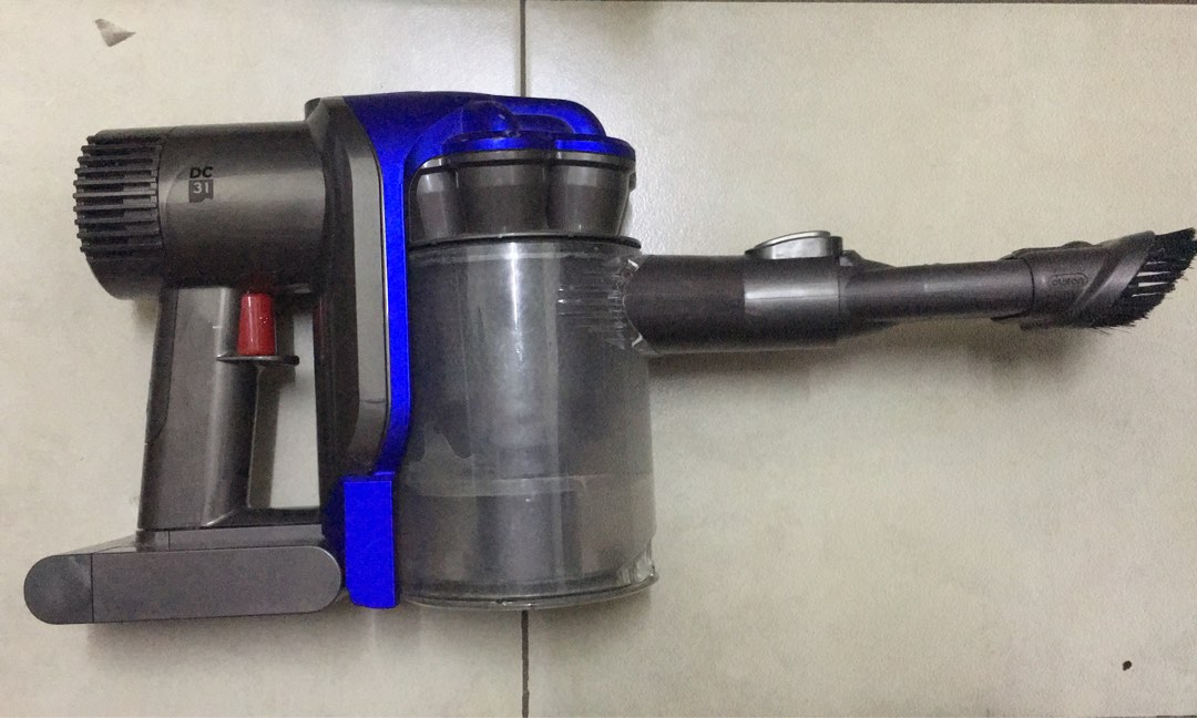 Dyson handheld vacuum cleaner (faulty), TV & Home Appliances, Vacuum
