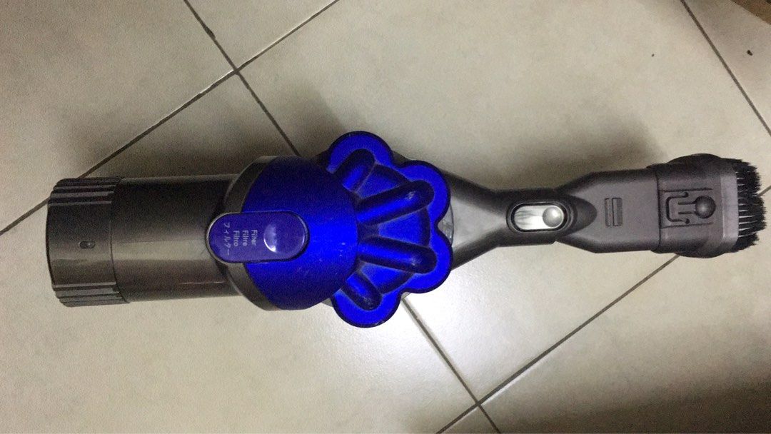 Dyson handheld vacuum cleaner (faulty), TV & Home Appliances, Vacuum