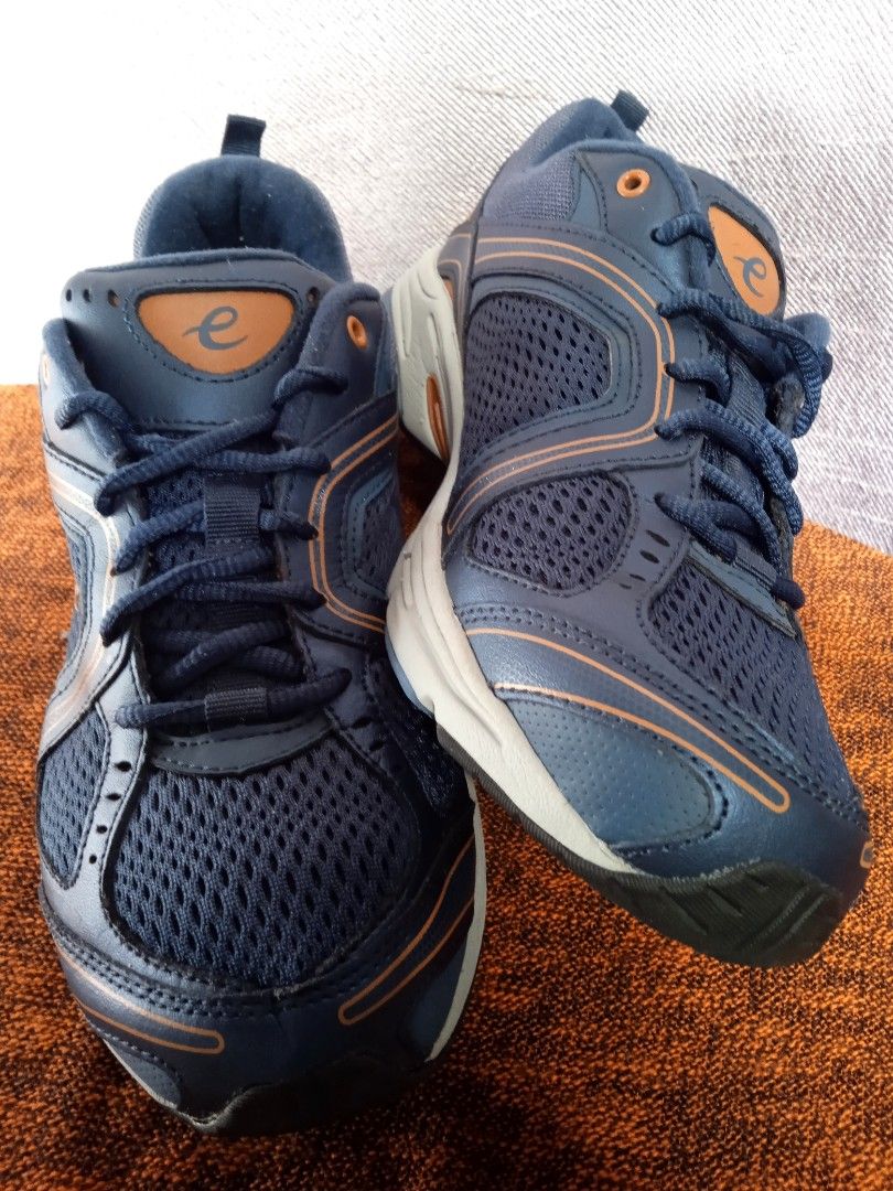 Easy Spirit Zamper 8 men s walking running shoes size 10