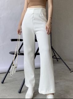 ESSI WHITE CULLOTE PANTS JENJANG Warna Putih Celana Kulot