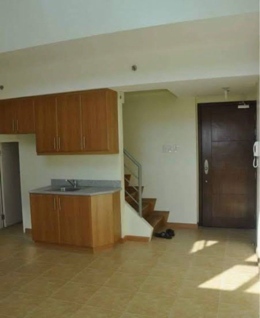 For rent Mckinley Park Residences on Carousell