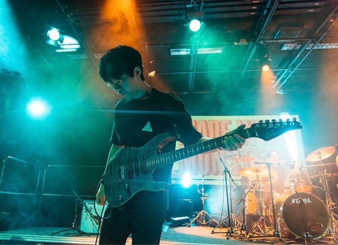 Guitar and ukulele lessons beginner friendly, Learning & Enrichment