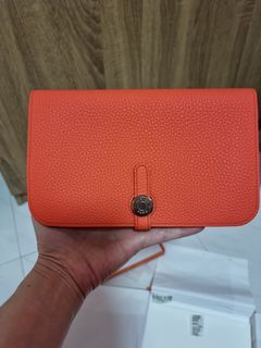 Hermes Capuccine Evercolor Leather Dogon Compact Wallet For Sale