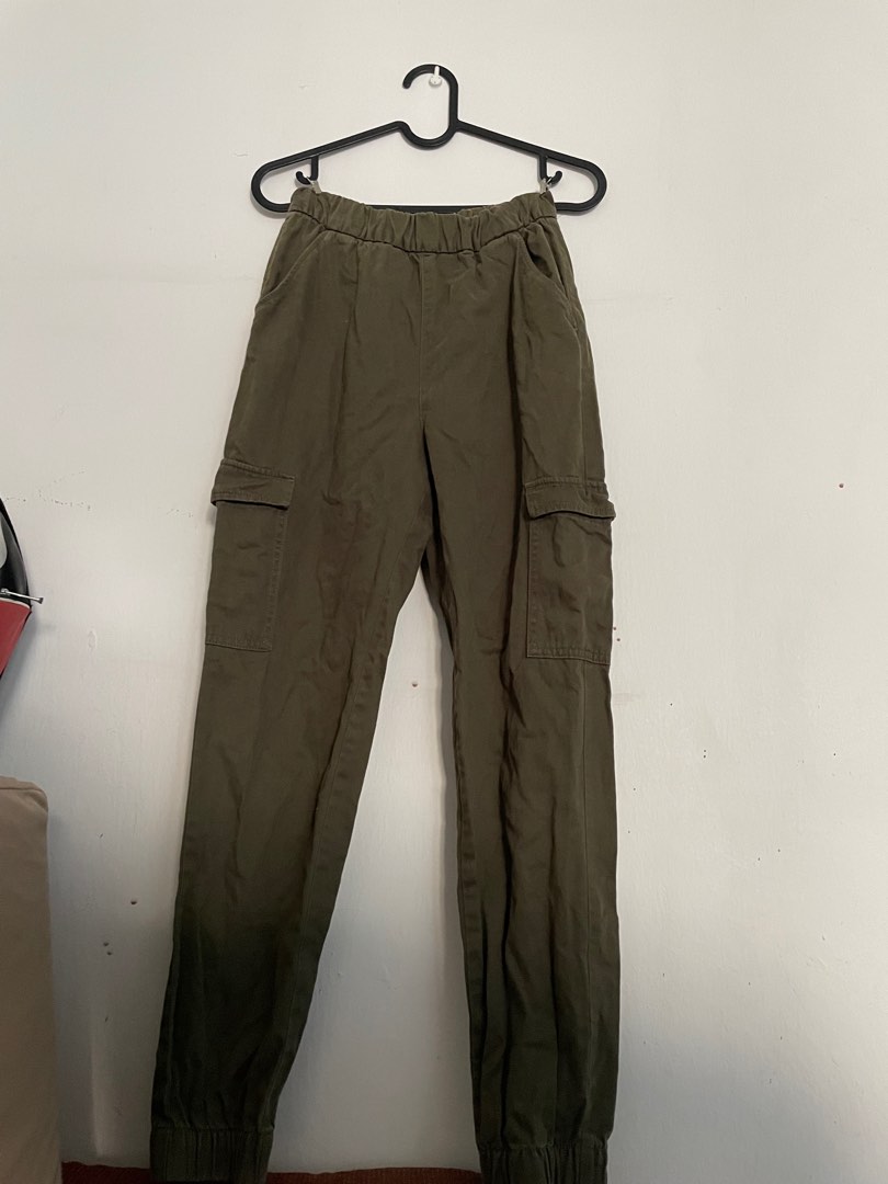 H&M cargo pants, Women's Fashion, Bottoms, Jeans & Leggings on Carousell