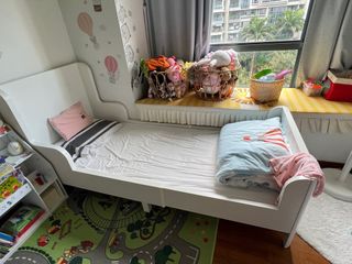 (Category: ) located in . Submitted by jenna.x (Listing ID 1220782471, Image 1). Description: .