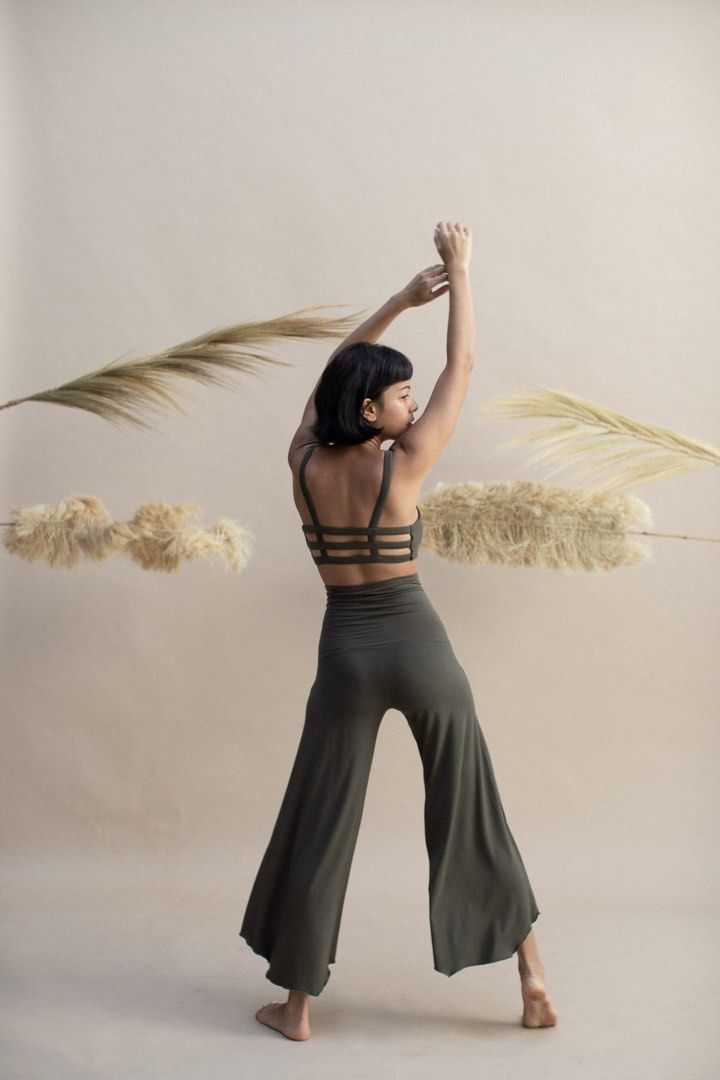 Indigo Luna Layla Flares Melrose (XS), Women's Fashion, Activewear on  Carousell
