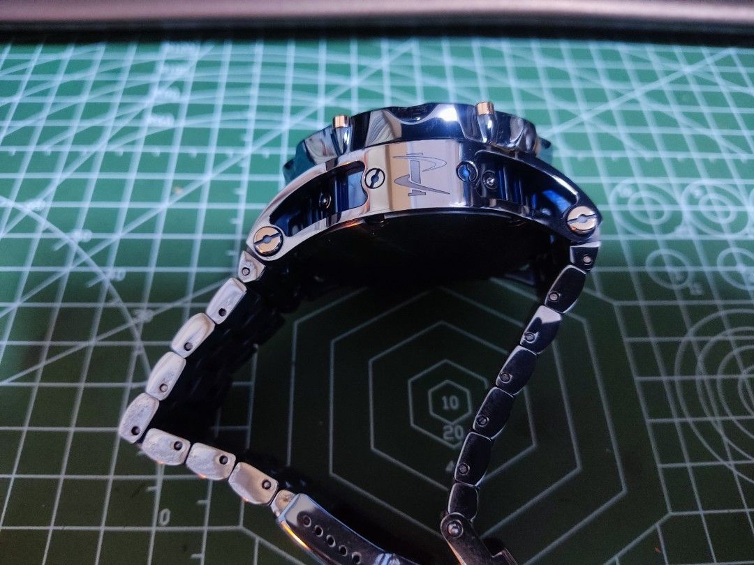 Invicta reserve best sale venom viper
