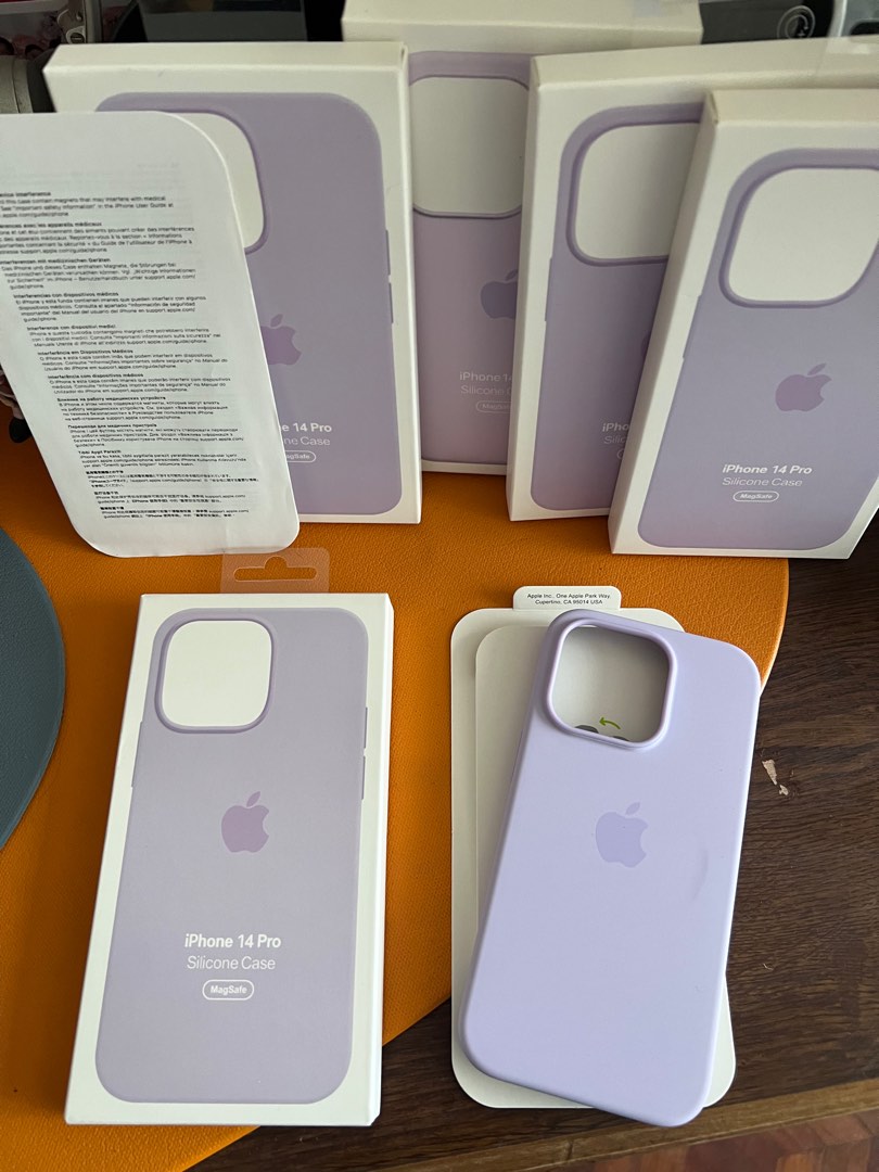 iPhone 14 Pro Silicone Case with MagSafe - Lilac - Apple