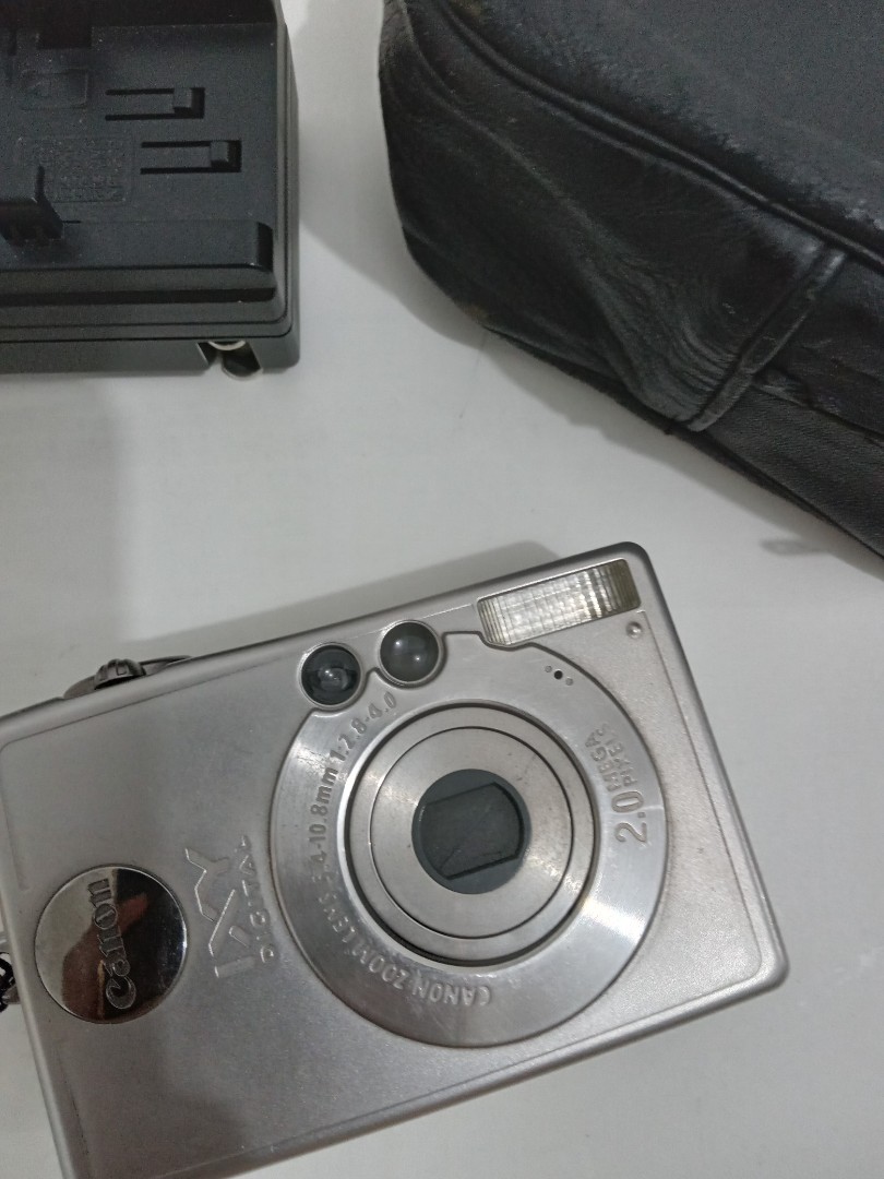 ️super rare⭐️ canon ixy digital 200a [2002 japan release