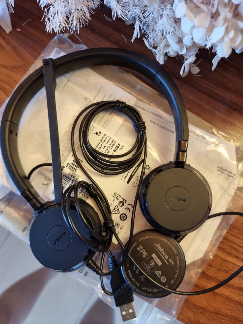 Jabra Evolve 20, Audio, Headphones & Headsets on Carousell