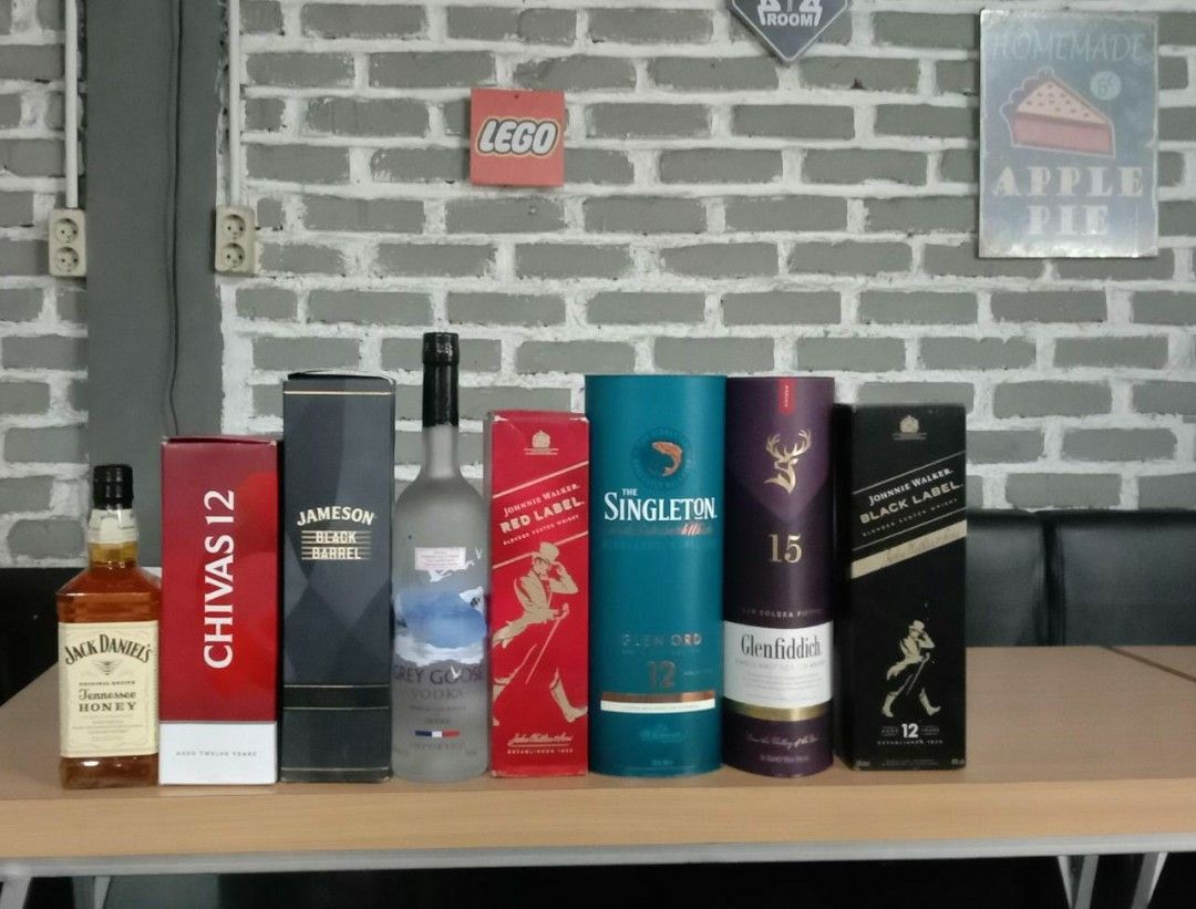 Johnnie walker black label, Makanan & Minuman, Minuman Tidak ...