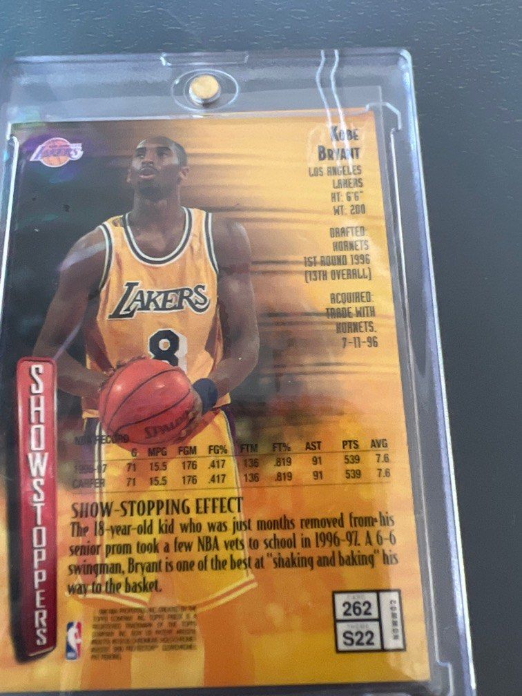 Kobe Bryant show stopper, Hobbies & Toys, Memorabilia & Collectibles