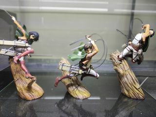 Kotobukiya 1/8 Attack on Titan renewal ver set