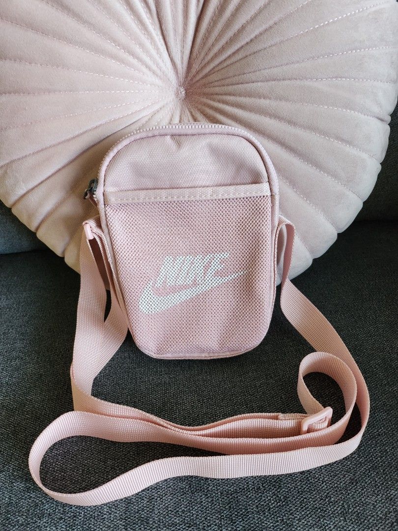pink nike sling bag