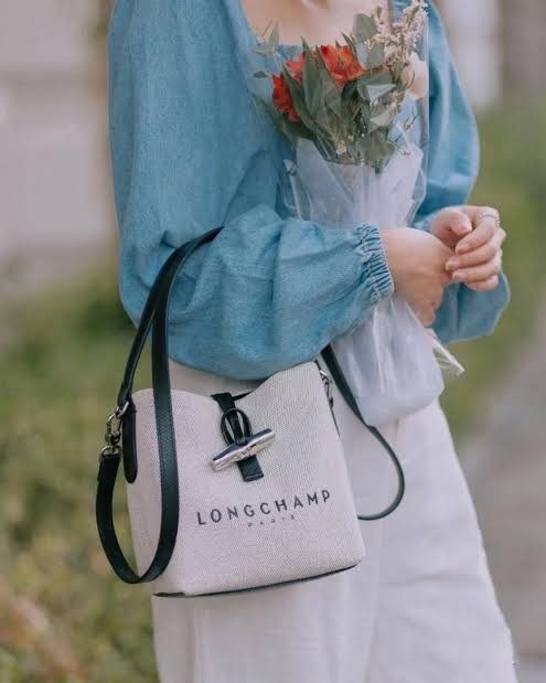 Vintage Longchamp Roseau Leather Bucket Shoulder Bag