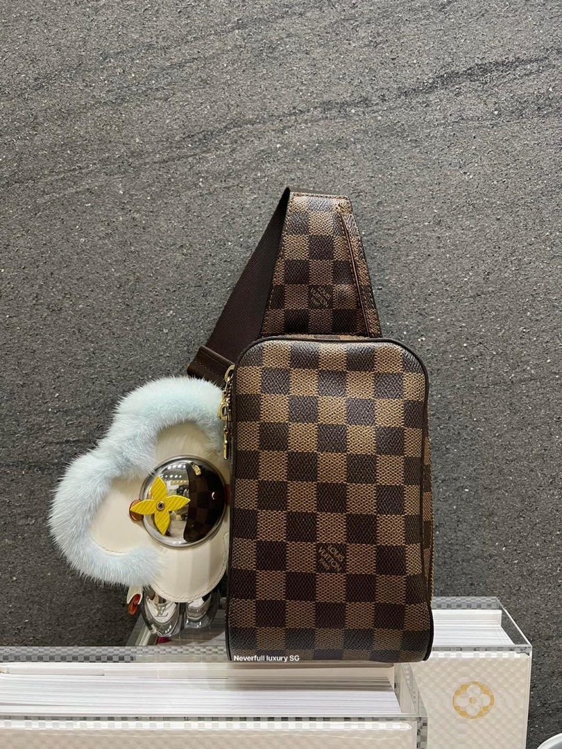 Louis Vuitton Geronimos Review & What Fits